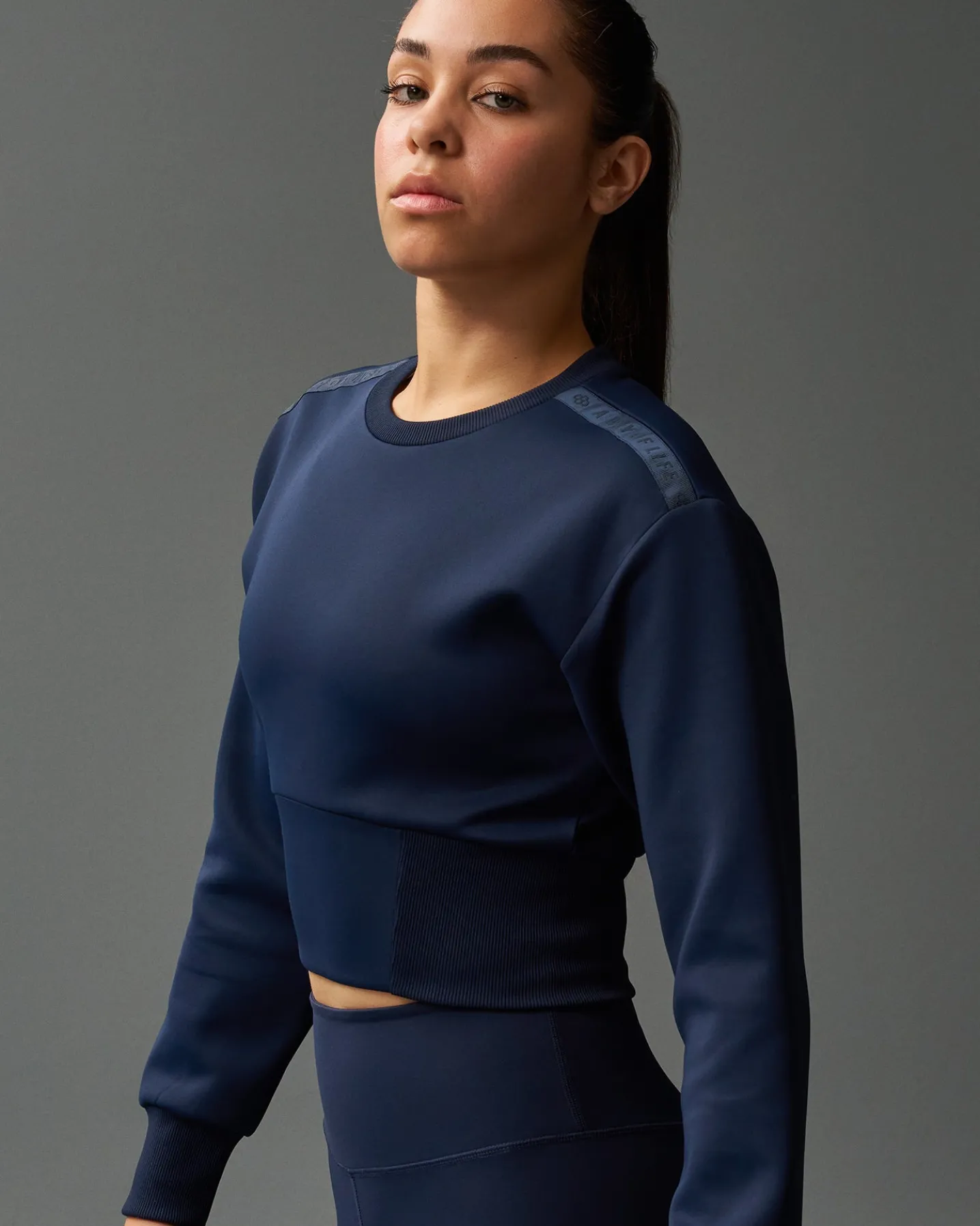 COOL-FEEL Women's Fitted Crew - Navy