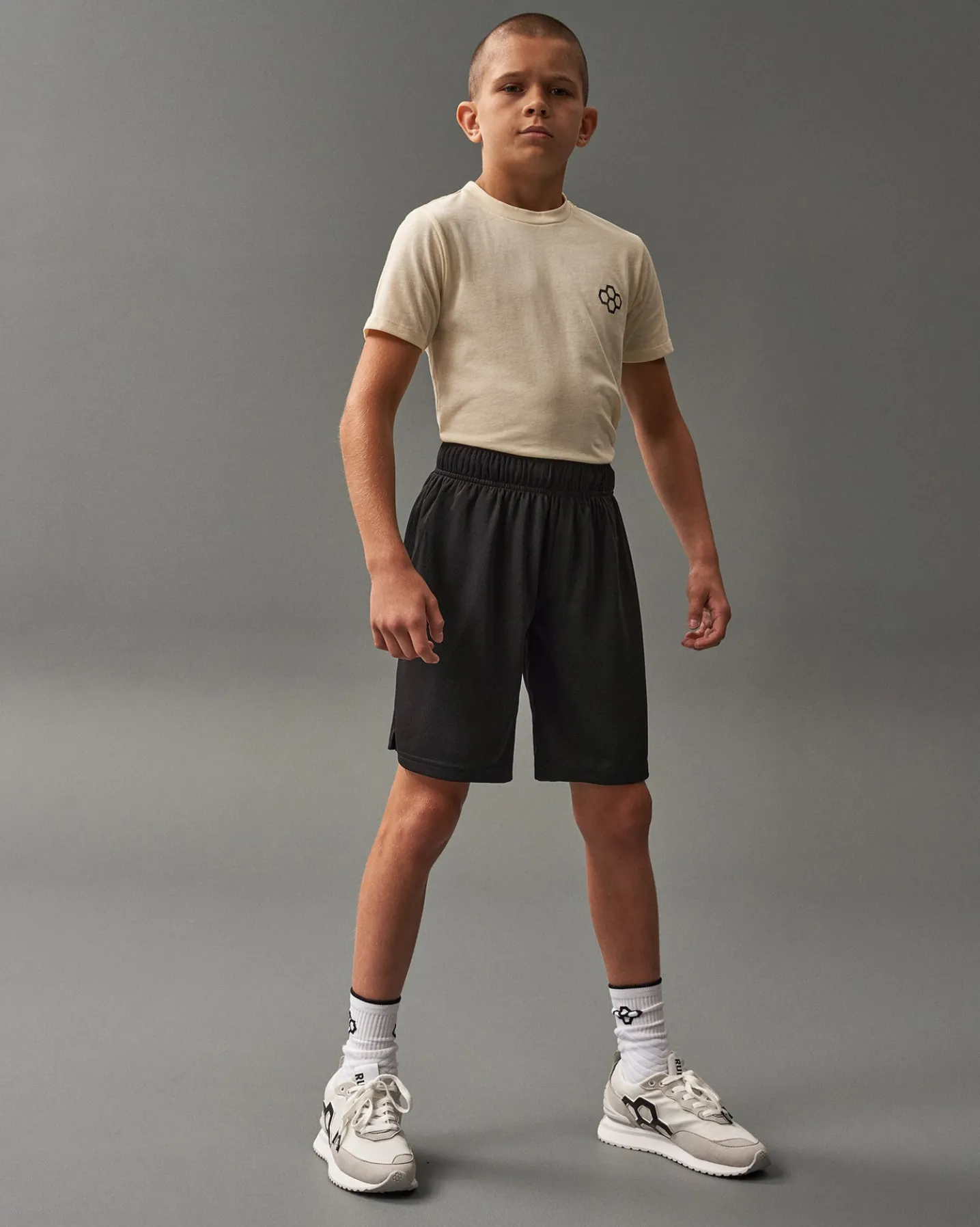 RUDIS 8" Youth Mesh Shorts - Black